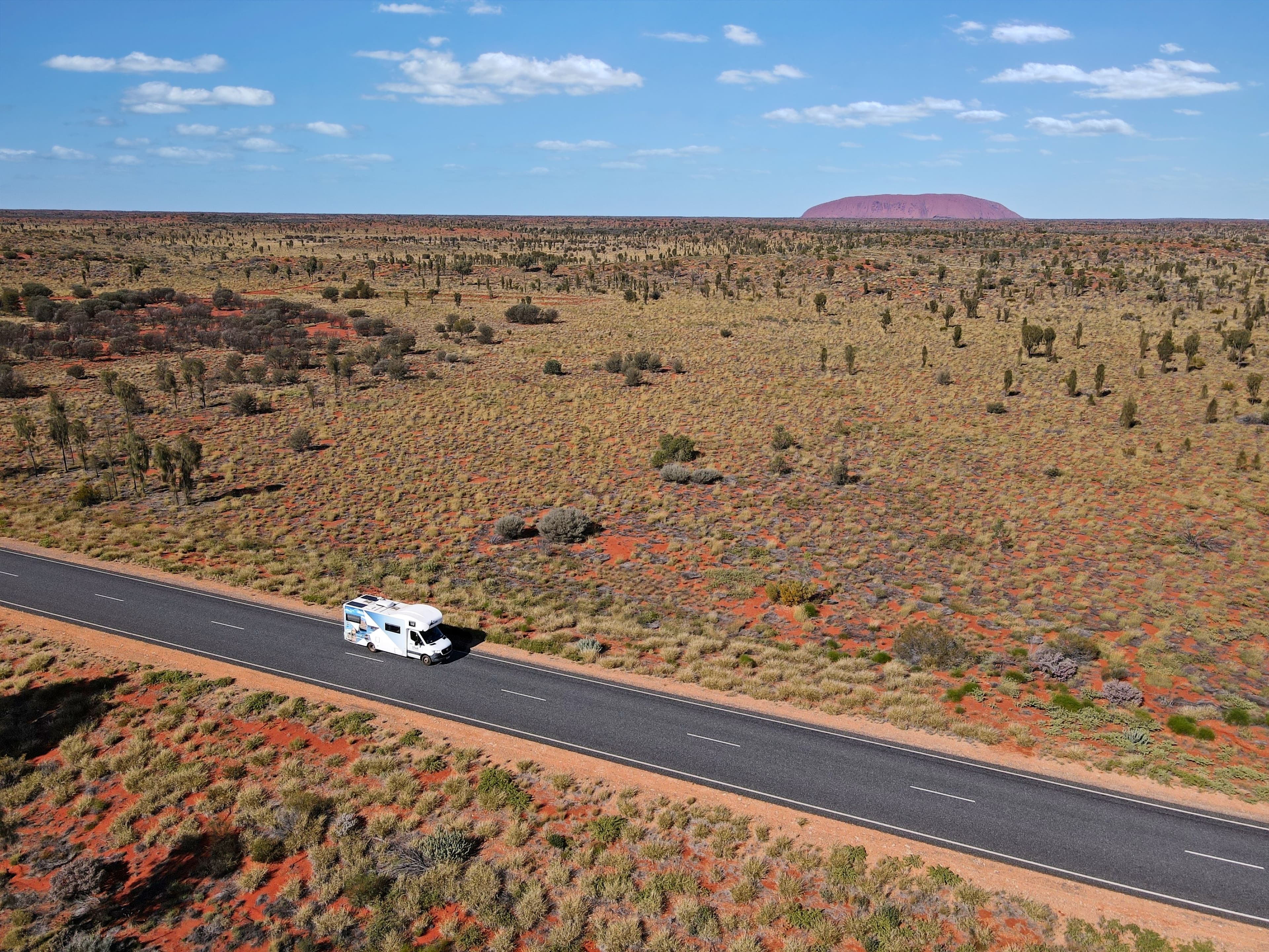 AnnieSteve-Star RV-Uluru-drone-AU @thelondonderinsydney.jpg